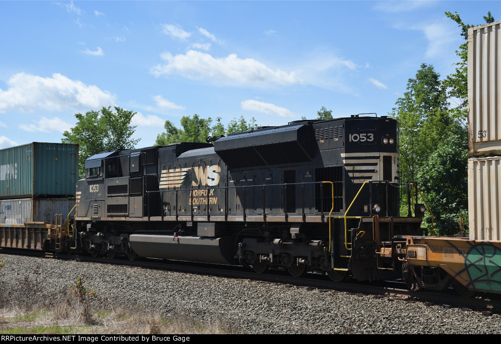 NS 1053